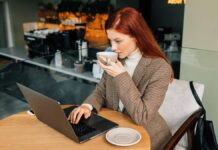 Mit vigyél magaddal, ha útközben dolgozol?