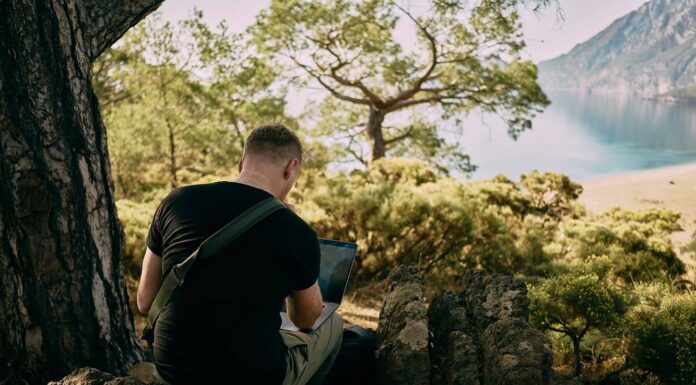 Teljesítménykényszer minden fronton: mit kezdj a nyomással, ha bárhonnan dolgozhatsz?